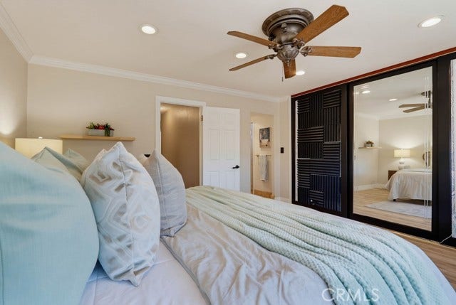 5550 E Edgemar, Anaheim, CA 92807