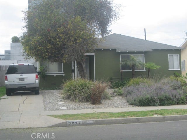Property photo for 2927 S Genesee AVE, Los Angeles, CA