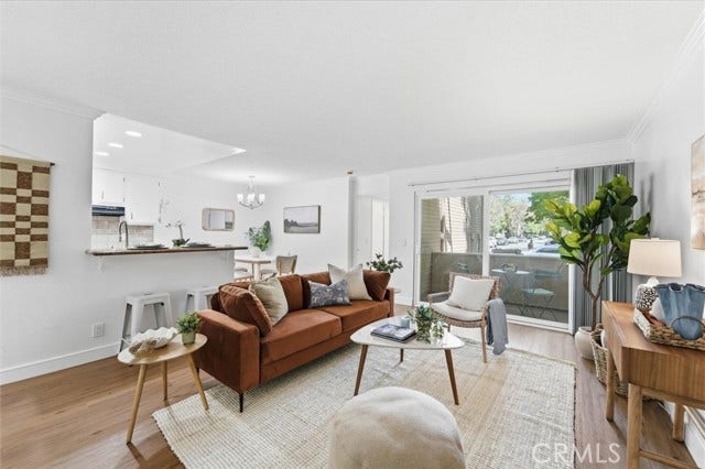 Property photo for 3859 Thorncroft LN, #E, Inglewood, CA