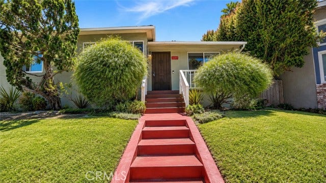 Property photo for 3289 Inglewood BLVD, Los Angeles, CA
