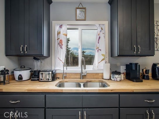 7167 Cherokee, Yucca Valley, CA 92284 7167 Cherokee, Yucca Valley, CA 92284