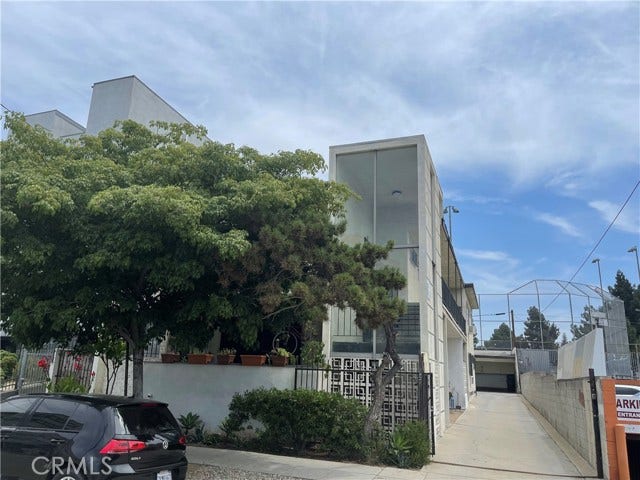 Property photo for 978 S Ardmore AVE, Los Angeles, CA