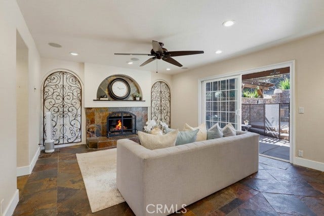 5550 E Edgemar, Anaheim, CA 92807