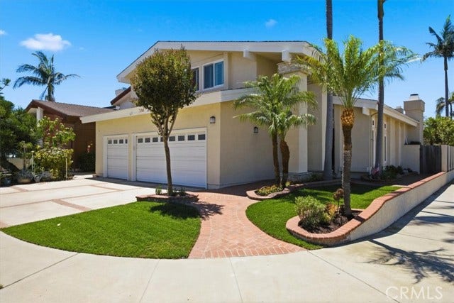 Property photo for 13607 Hindry AVE, Hawthorne, CA