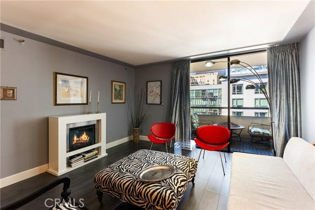 Property photo for 600 W 9th, #811, Los Angeles, CA