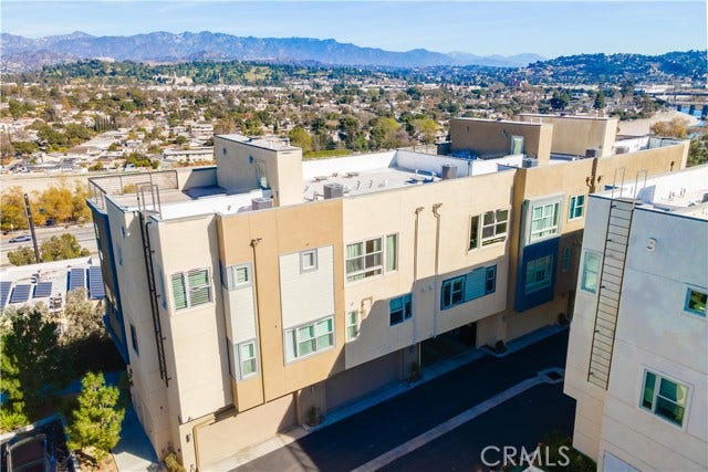 Property photo for 2753 Waverly DR, #403, Los Angeles, CA