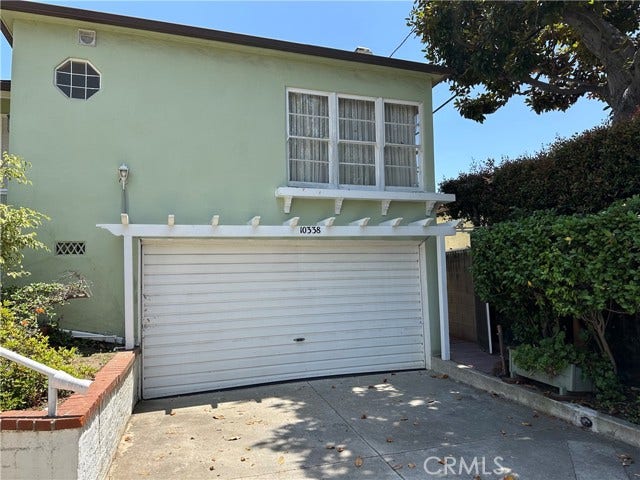 Property photo for 10338 Eastborne, Los Angeles, CA