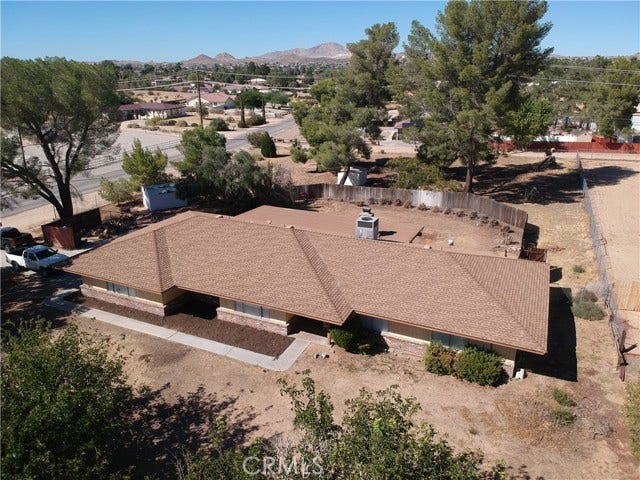 19430 Tomahawk RD, Apple Valley, CA 92307
