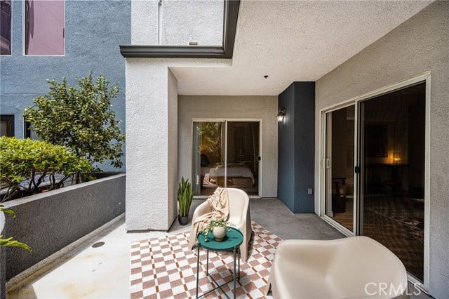 Property photo for 838 Pine AVE, #113, Long Beach, CA