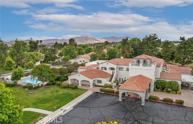 1060 Clubhouse, Hemet, CA 92545 1060 Clubhouse, Hemet, CA 92545