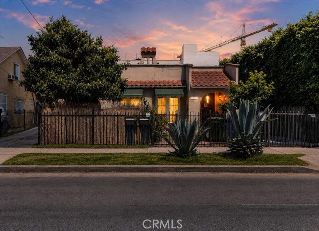 Property photo for 1154 N Wilton, Los Angeles, CA