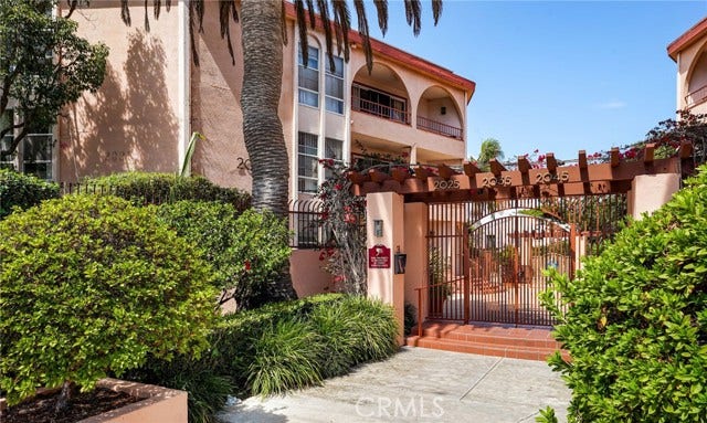 Property photo for 2035 4th street, #202C, Santa Monica, CA