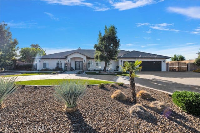 6980 Oak View CT, Oak Hills, CA 92344 6980 Oak View CT, Oak Hills, CA 92344