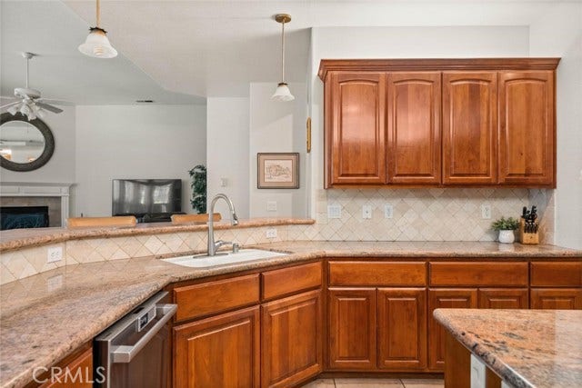 1 London CT, Chico, CA 95973