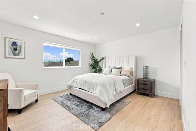 13357 W Cellest PKWY, Pacoima, CA 91331