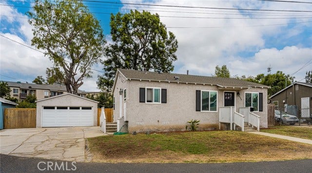 Property photo for 636 E Via Barola, Long Beach, CA