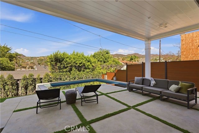 707 Wildomar ST, Pacific Palisades, CA 90272
