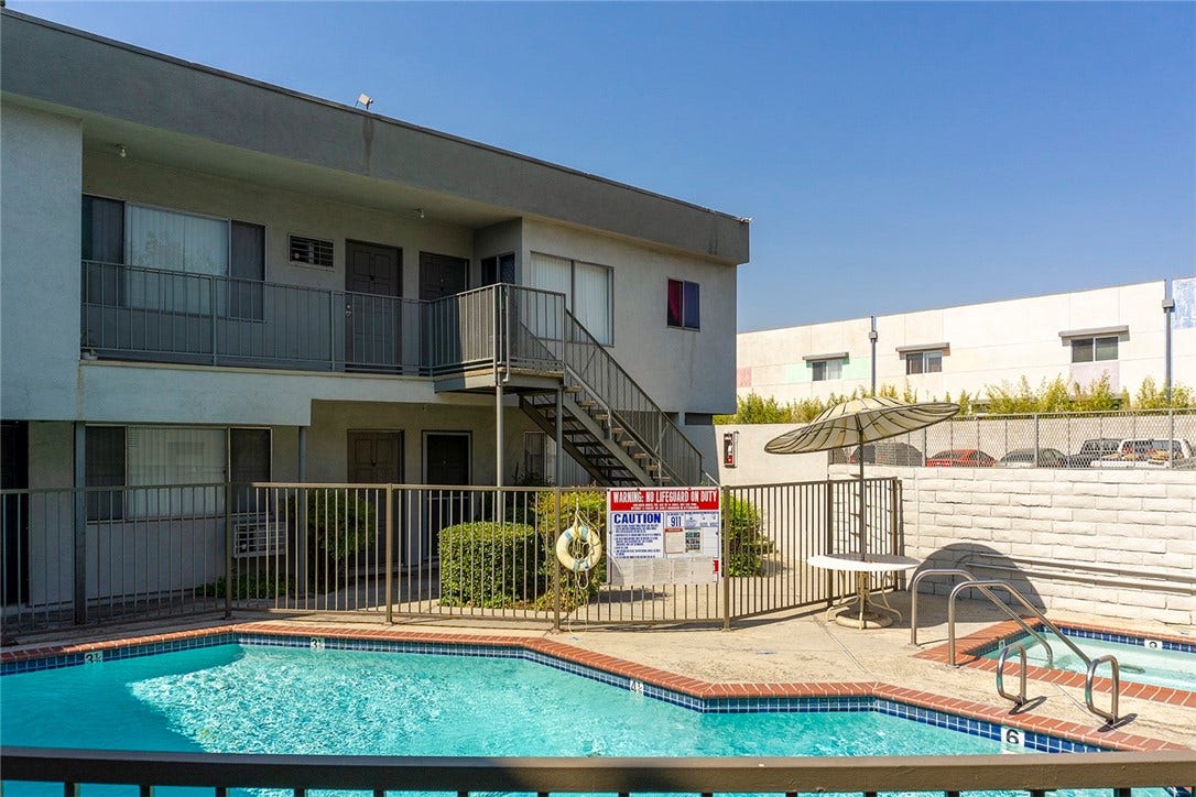 14807 Parthenia, Panorama City, CA 91402