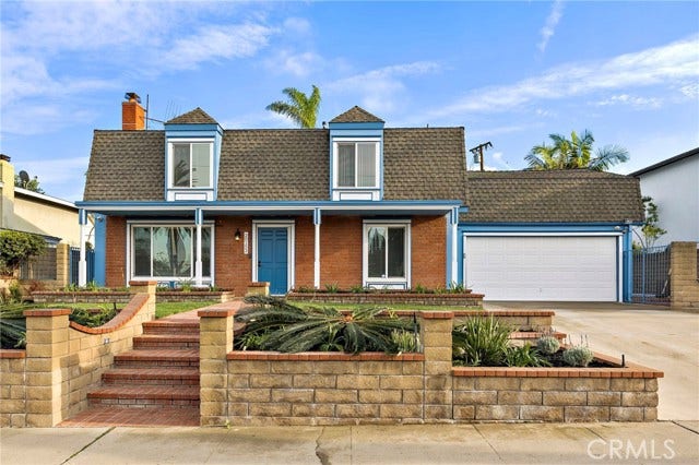 20152 Redlands DR, Newport Beach, CA 92660