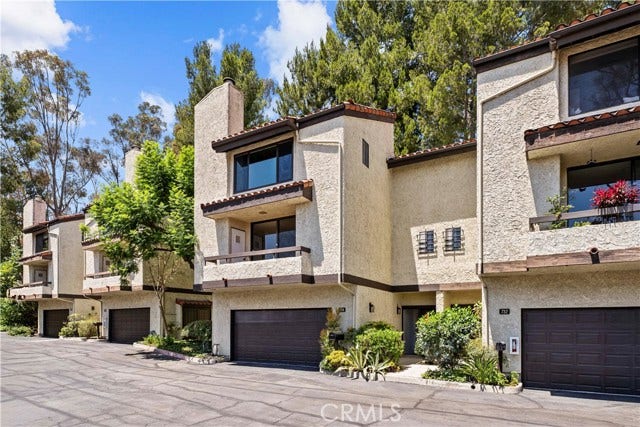 Property photo for 734 Fremont Villas, Los Angeles, CA