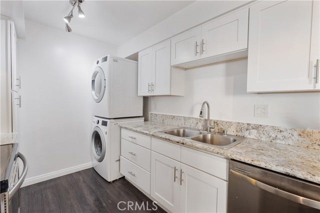 Property photo for 433 S Manhattan PL, #209, Los Angeles, CA