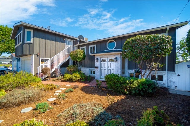 Property photo for 1510 E Maple AVE, El Segundo, CA