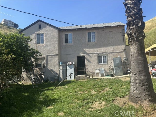 Property photo for 2626 Commodore, Los Angeles, CA