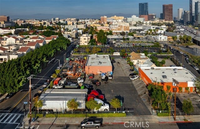Property photo for 1337 W 11th, Los Angeles, CA