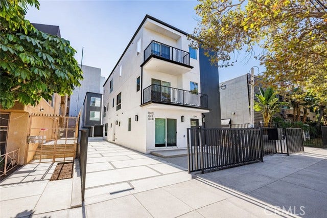 Property photo for 1243 N Sycamore ST, Los Angeles, CA