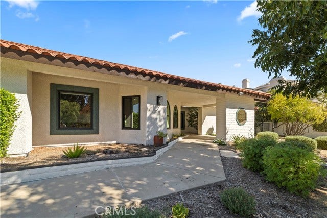 831 Pomello, Claremont, CA 91711