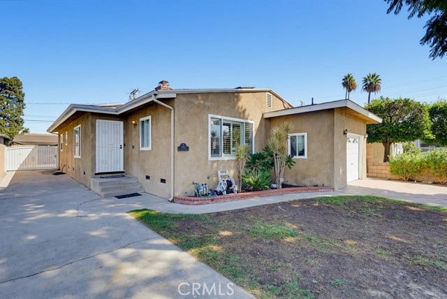 Property photo for 1901 E 63rd, Long Beach, CA