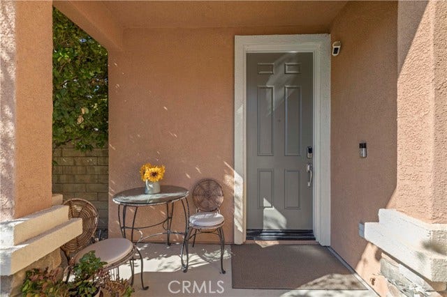 28473 Connick PL, Saugus, CA 91350