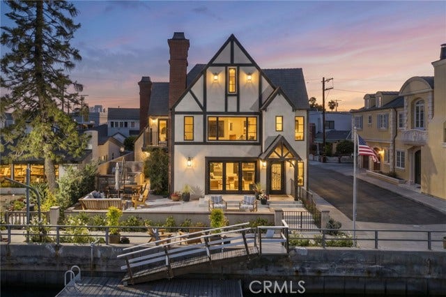 Property photo for 55 Rivo Alto Canal, Long Beach, CA