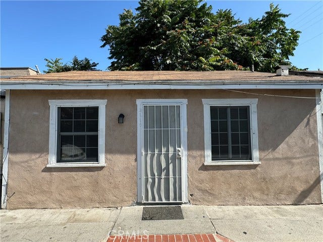 Property photo for 2110 Linden AVE, Long Beach, CA