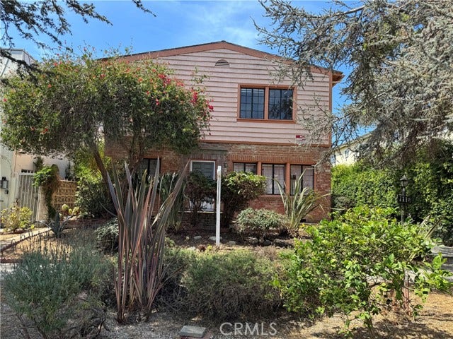 Property photo for 1118 15th St, Santa Monica, CA