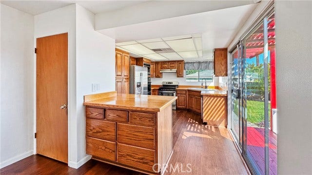 1609 E Silva, Long Beach, CA 90807 1609 E Silva, Long Beach, CA 90807