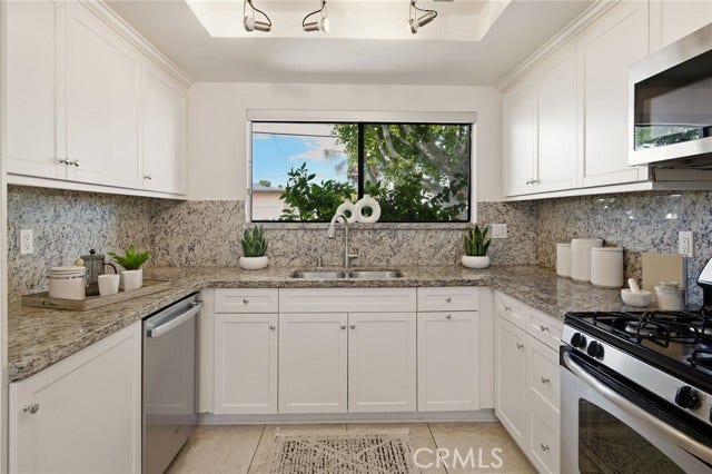 Property photo for 2300 Carnegie LN, #4, Redondo Beach, CA