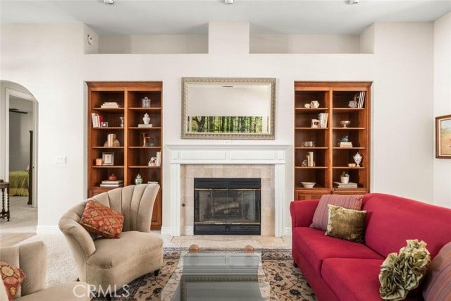 1 London CT, Chico, CA 95973