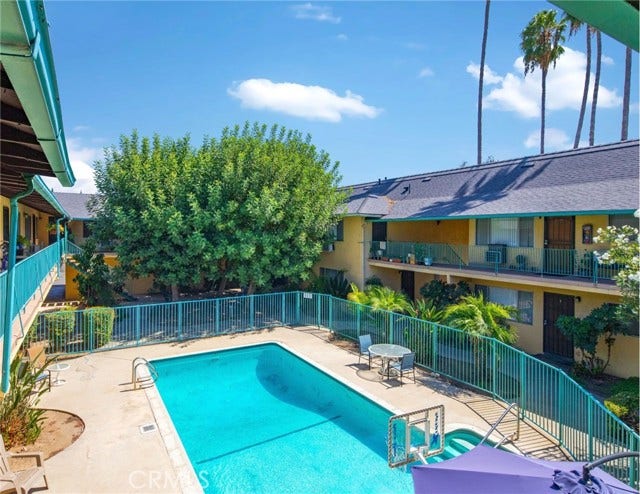 1817 E 2nd ST, Duarte, CA 91010