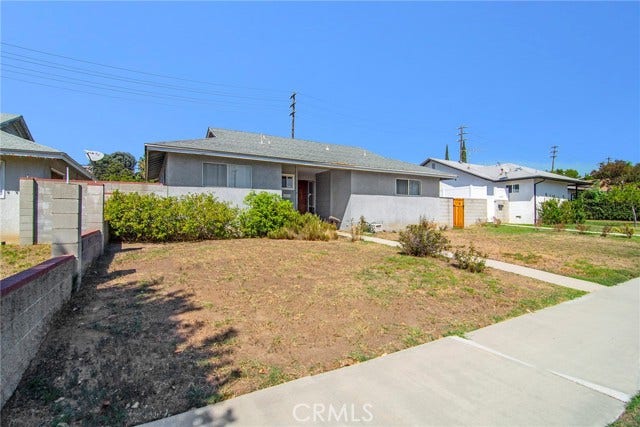 14913 Hubbard, Sylmar, CA 91342