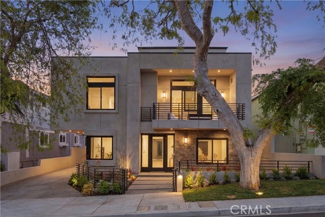 Property photo for 2005 Mathews AVE, #B, Redondo Beach, CA