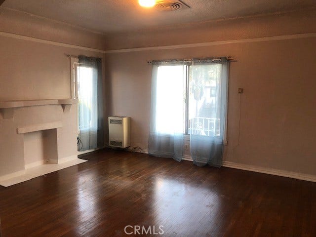 Property photo for 115 E 12th, #4, Long Beach, CA