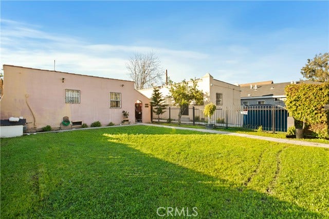 Property photo for 8449 S Main, Los Angeles, CA