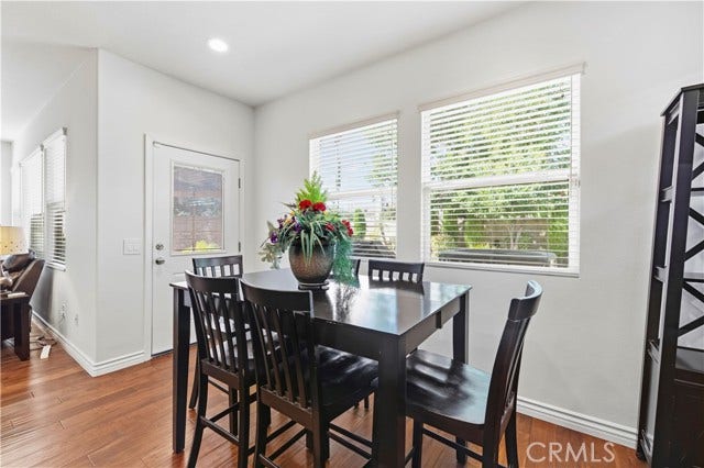 28473 Connick PL, Saugus, CA 91350