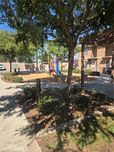 16408 Valencia, Fontana, CA 92335