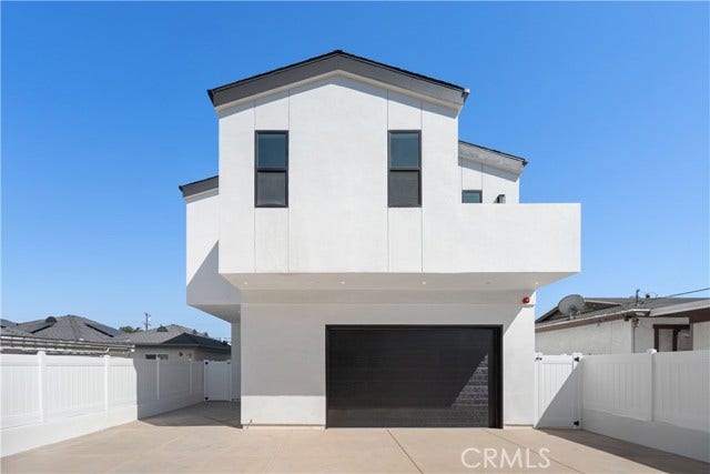 Property photo for 15634 Sombra AVE, #B, Lawndale, CA