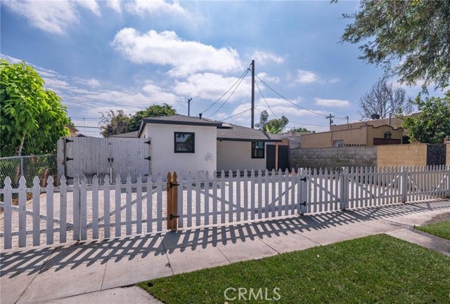 Property photo for 5910 Walnut Ave, Long Beach, CA