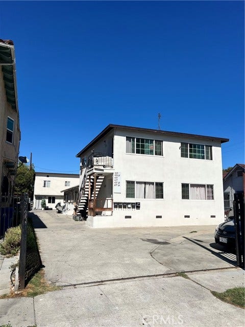 Property photo for 435 W 79th, Los Angeles, CA