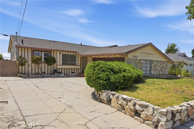 Property photo for 15627 E Prairie AVE, Lawndale, CA