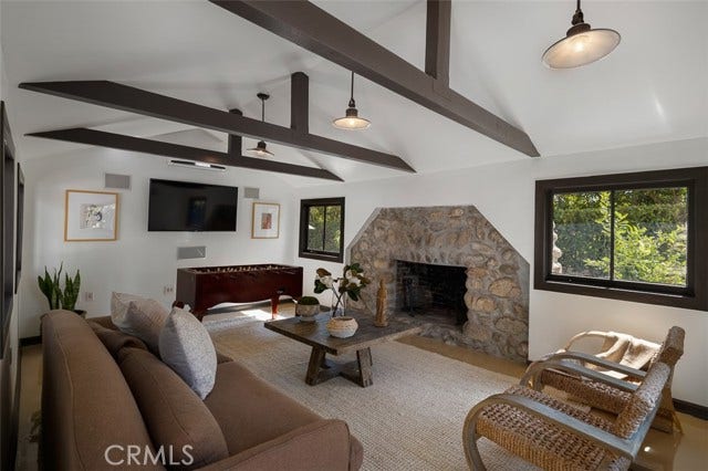 2098 Roosevelt, Altadena, CA 91001